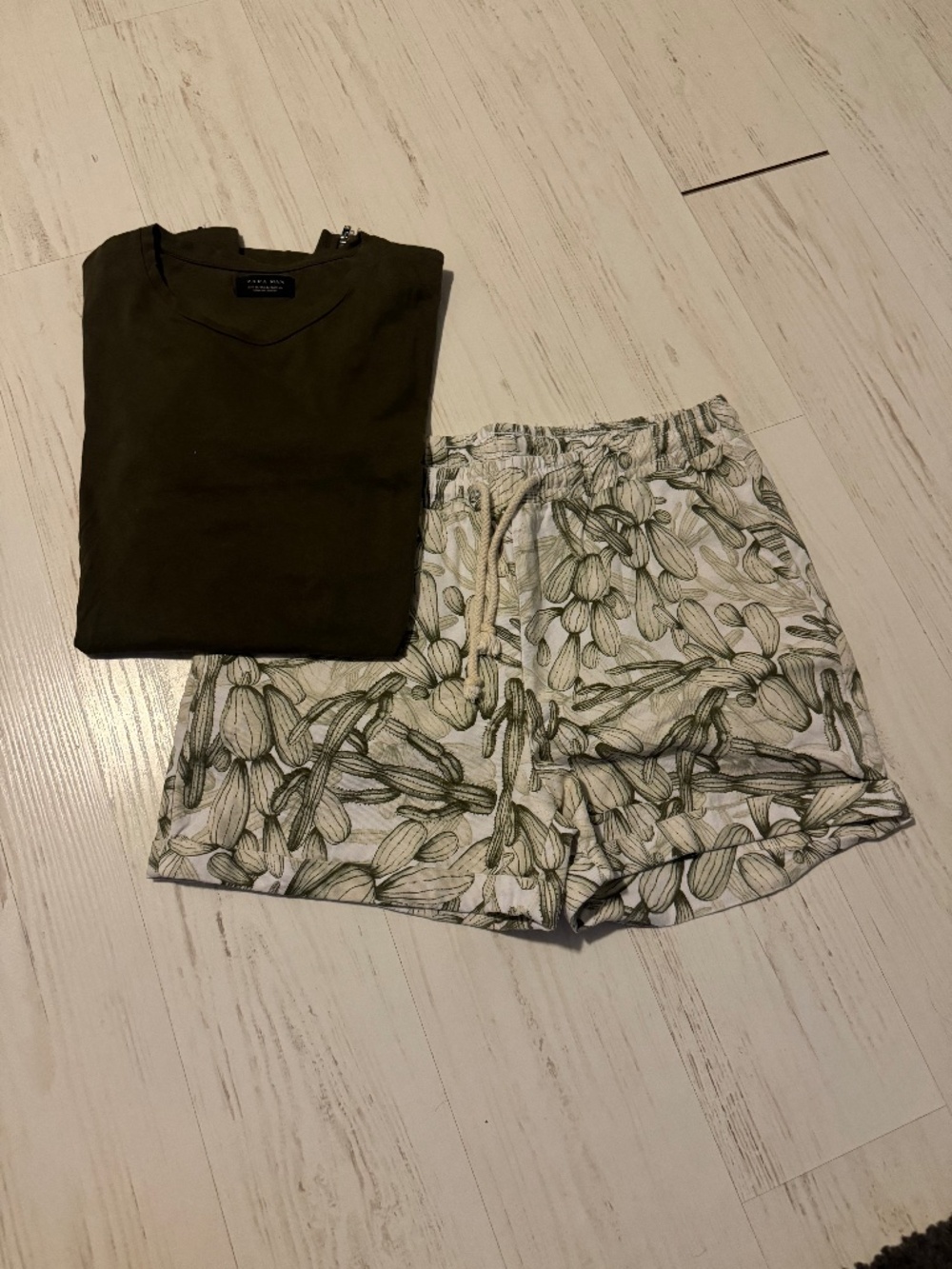 Joe Fresh 5" Cactus Shorts